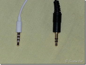 A TRRS plug on the left, TRS on the right